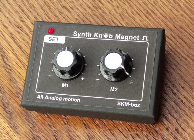 【ケース&マグネット】SKM-box Synth Knob Magnetの画像1枚目
