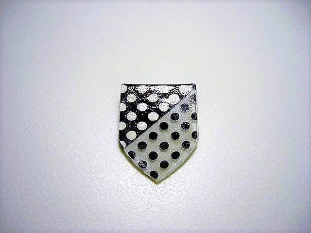 プラバンブローチ エンブレム Iichi ハンドメイド クラフト作品 手仕事品の通販