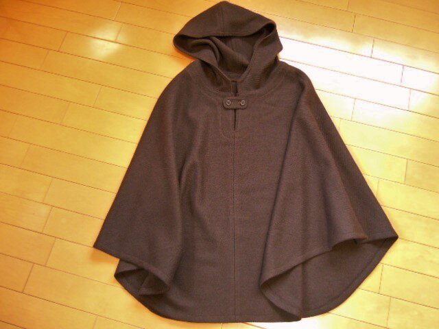 アンゴラウール のフード付きマントコート | iichi 日々の暮らし