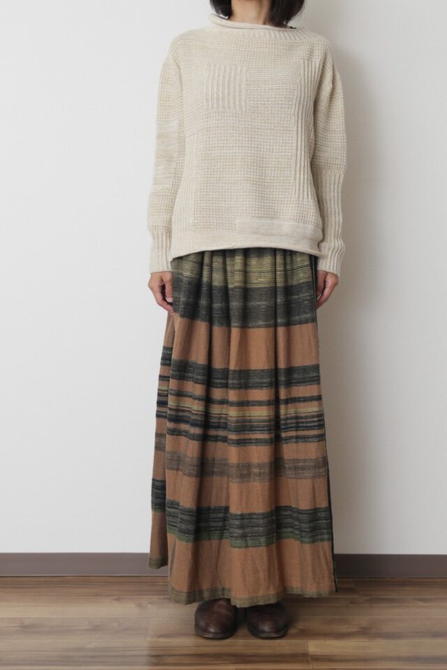 powan skirt LONG wool70の画像1枚目