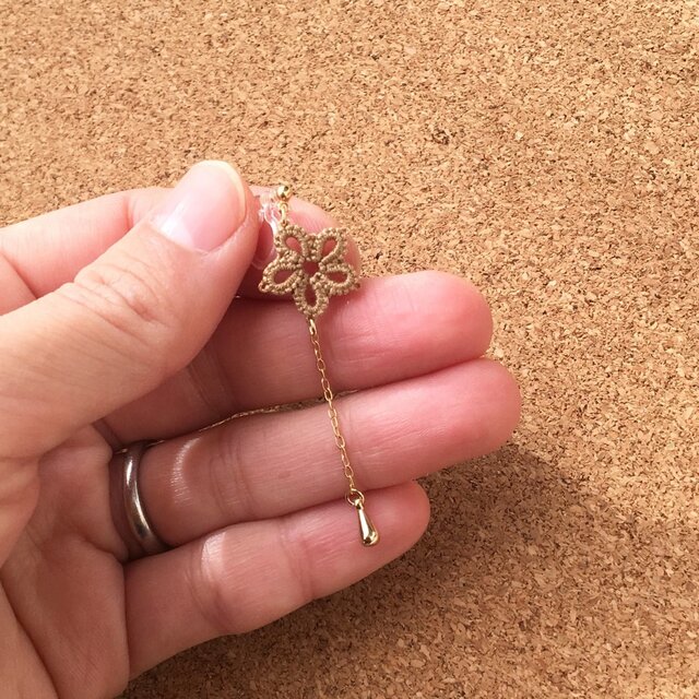 tatting lace earring【shooting star】の画像1枚目