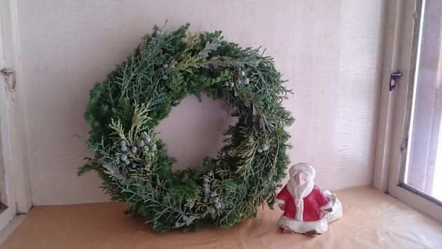フレッシュグリーンのクリスマスリースの画像1枚目