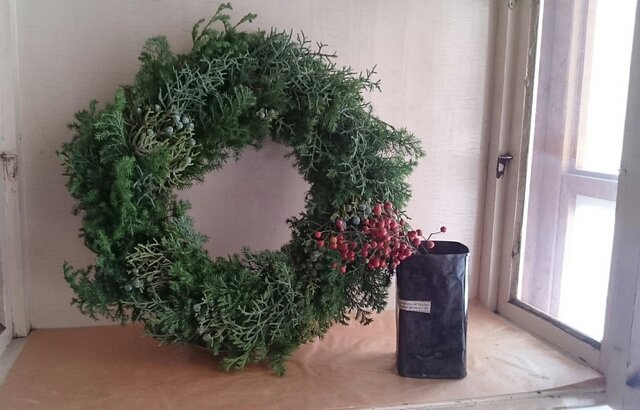 フレッシュグリーンのクリスマスリースの画像1枚目