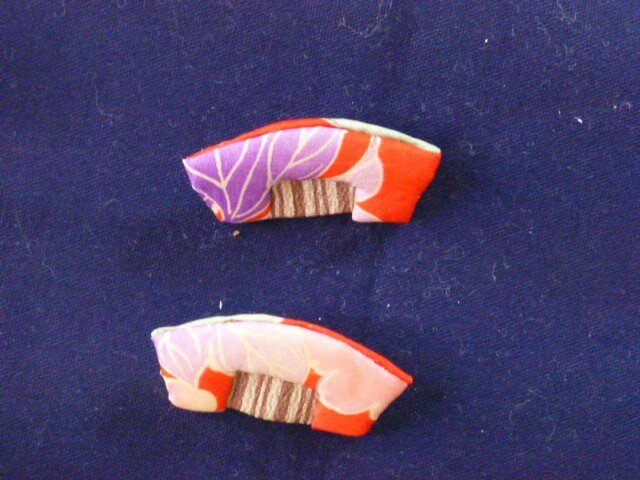 ちっちゃい 櫛 ブローチの画像1枚目