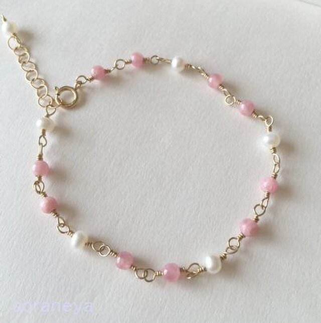 インカローズとパールのブレスレット