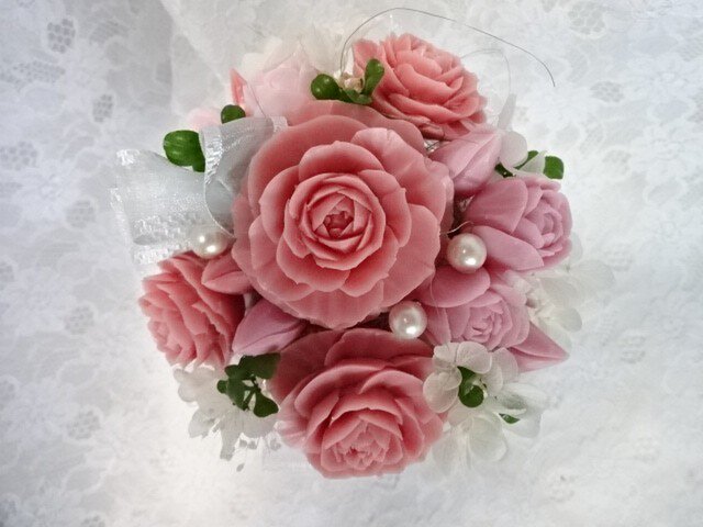 石鹸彫刻 香る花のアレンジメントの画像1枚目