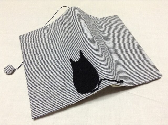 945 ブックカバー 文庫サイズ 黒猫シリーズ 空色の画像1枚目