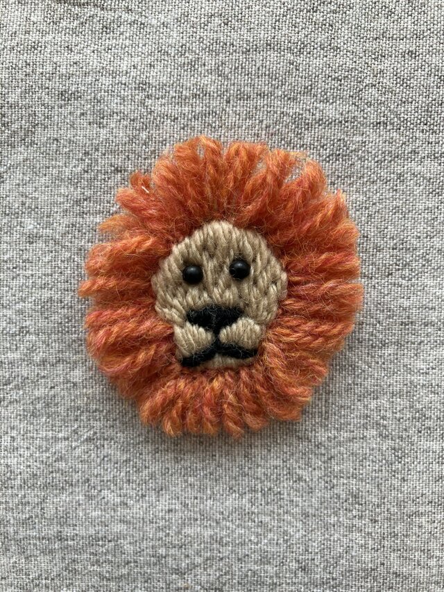 ライオン＊ブローチ