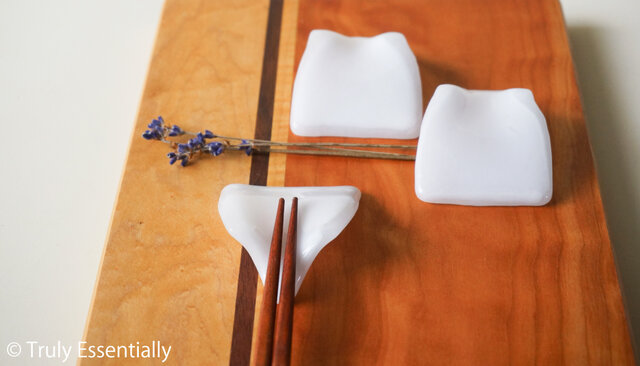 4個セット】 ○ 白色ガラスの箸置き - 「 KAZEの肌 」 | iichi 日々の