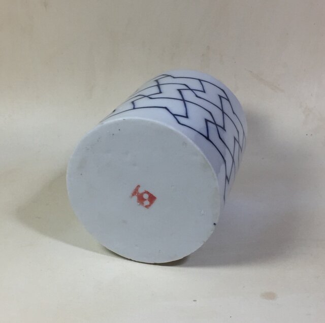 Z404 磁器染付花入 | iichi 日々の暮らしを心地よくする