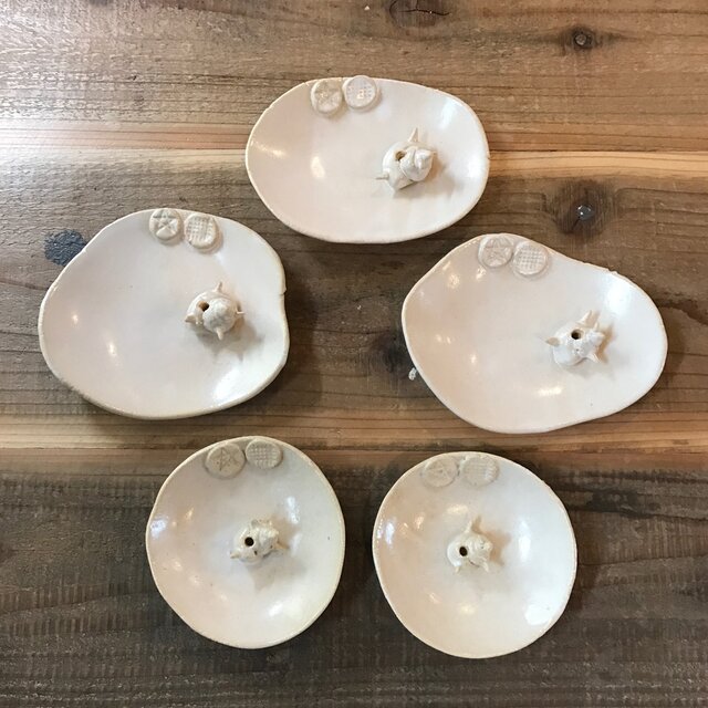 さざえ 陶器 お香立ての画像1枚目