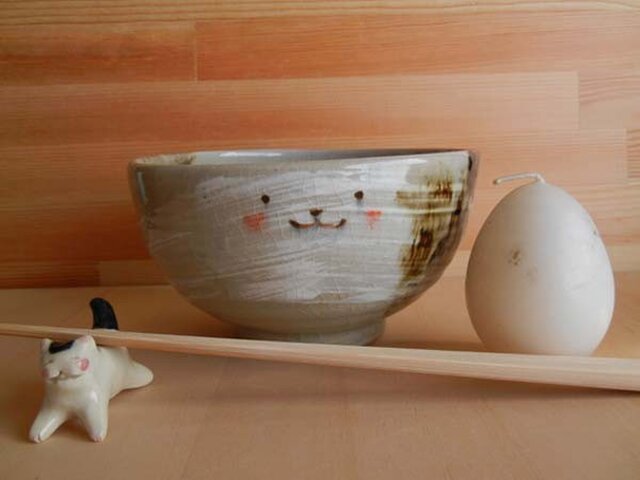こっそりニャンコお椀 dの画像1枚目