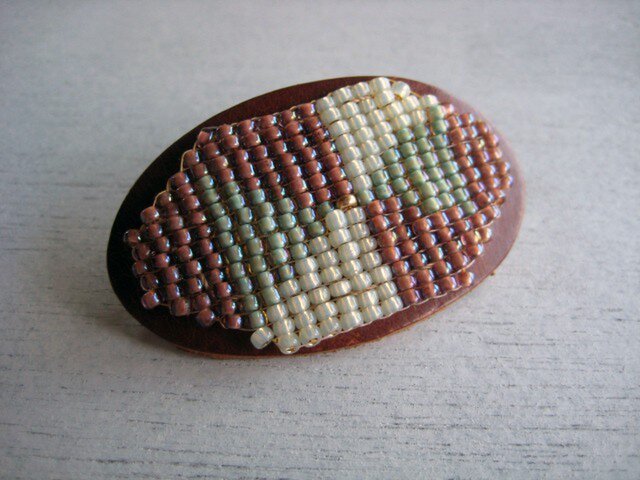 MARCH beads barretteの画像1枚目