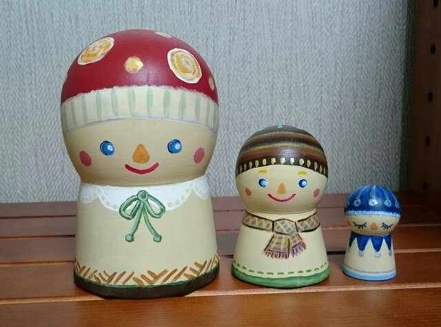ニット帽のきのこ「てるマト」3人組の画像1枚目