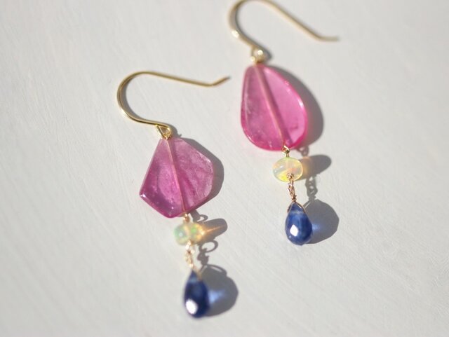 K18 Pink Tourmaline×Opal*Pierceの画像1枚目
