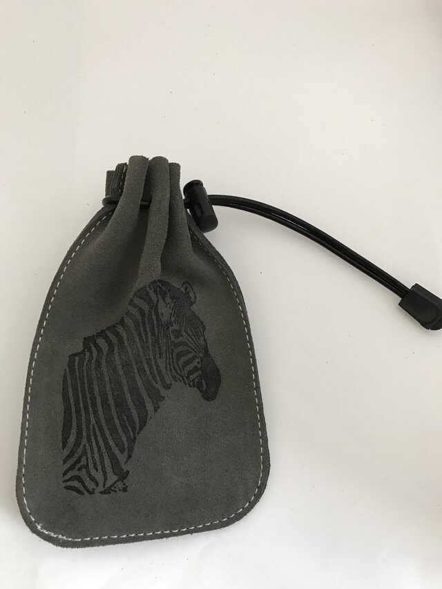 スエード小物袋の画像1枚目