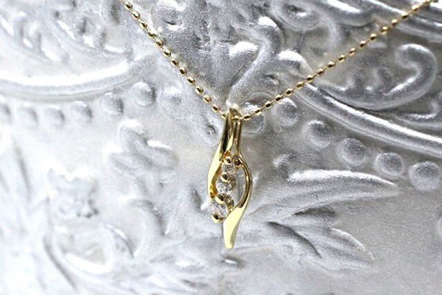 新品K18 ダイヤモンド ネックレス ゴールド スリーストーン 合計0.31 楽天市場】K18 3石 3粒 ダイヤモンドネックレス ファッション