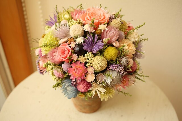 アンティークポットにお花畑 受注製作の画像1枚目