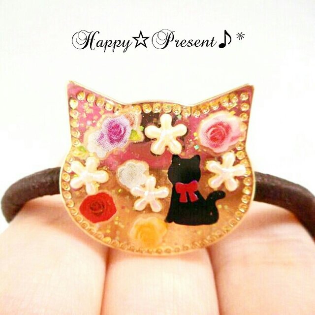 リボンを付けた黒猫ちゃんのflowerキラキラ✨ヘアゴム☆★*brownの画像1枚目