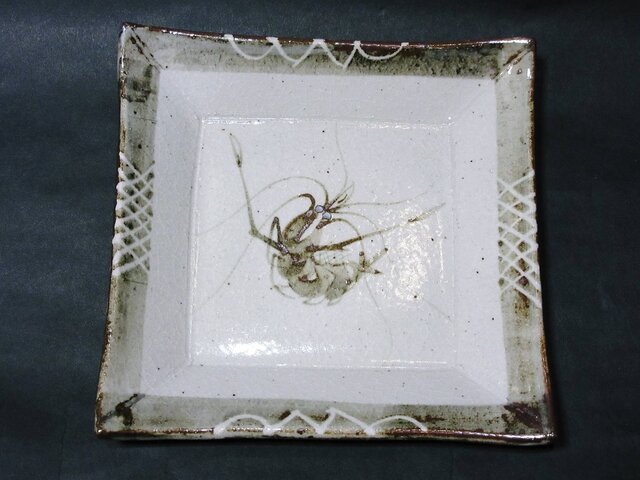 正方形陶板(海老)の画像1枚目