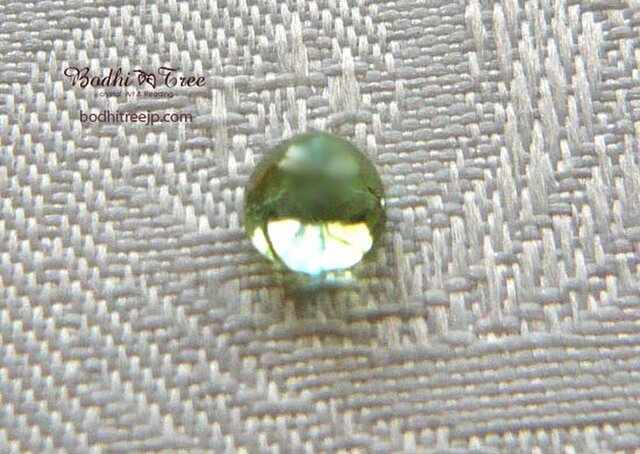 グリーントルマリン薄色(ラウンド5mm)粒売りの画像1枚目