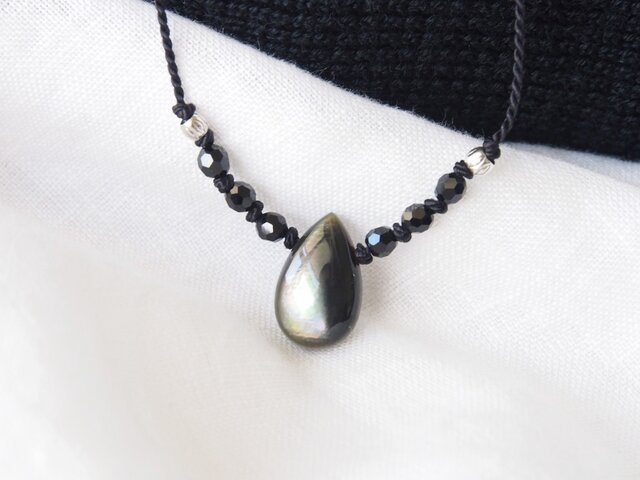 Black Shine Short Necklaceの画像1枚目