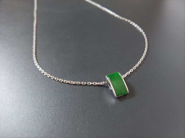 本翡翠(jadeite) プラチナ ペンダントネックレス兼スタッドピンの画像1枚目