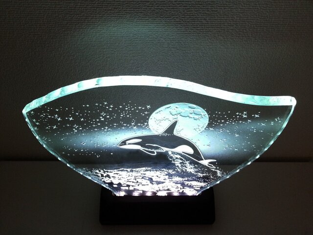 3D シャチ ガラスオブジェ : クリスタルガラスのイルカの装飾品モデル、3D