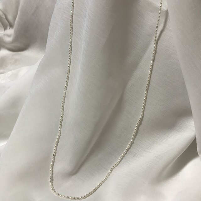 ライスパールロングネックレスの画像1枚目