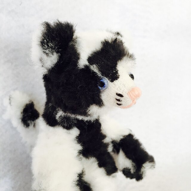 シャトン・オレオ 子猫のぬいぐるみ