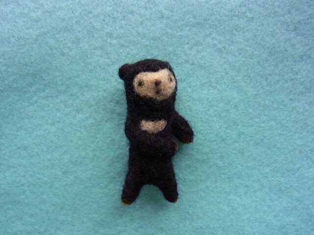 ひらめきマレーグマのブローチの画像1枚目