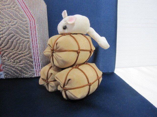 ちりめん細工　ねずみ it-587abd49aac22-1200.jpg