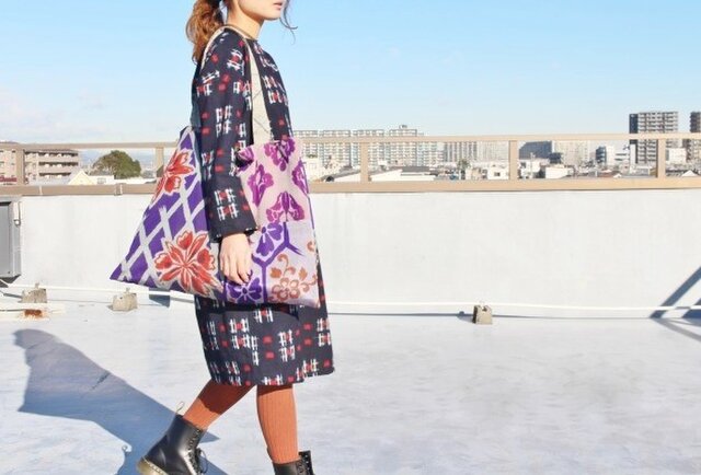 着物リメイク・銘仙のパッチワークぺたんこバッグ・大（紫～グレー