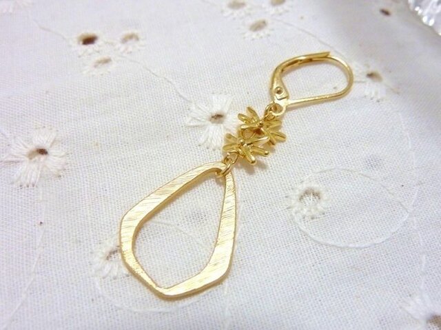 フレンチピアス*goldの画像1枚目
