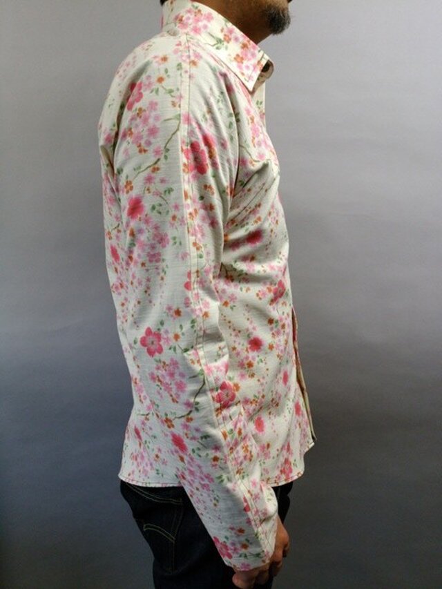 長袖和柄シャツ（桜柄） | iichi 日々の暮らしを心地よくする
