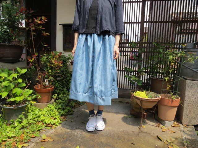 着物リメイク☆小川のせせらぎが聞こえる水色スカート♪の画像1枚目