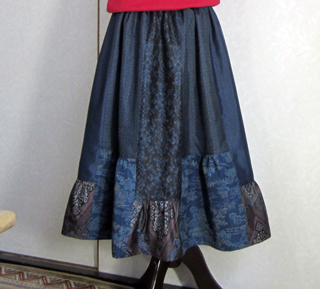 着物リメイク♪5種の大島紬からのふんわりスカート（裏地付き） | iichi ハンドメイド・クラフト作品・手仕事品の通販