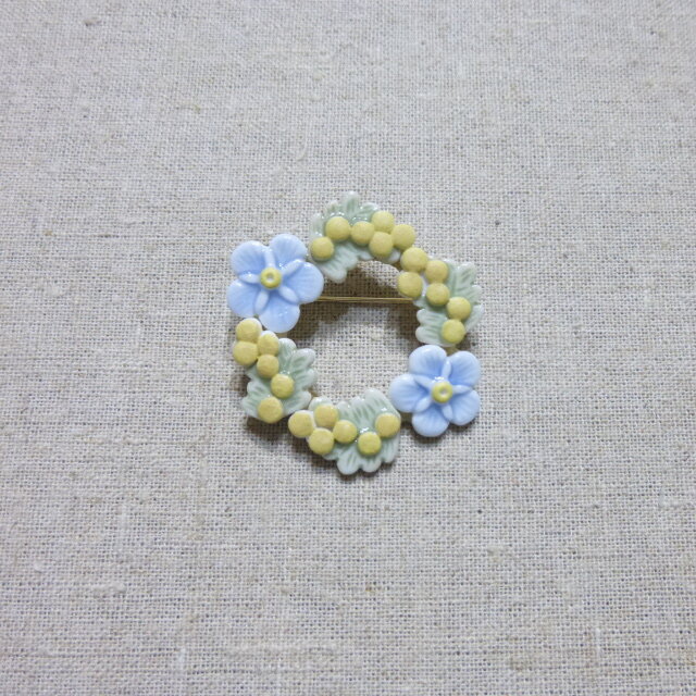 e.n.ブローチ ミモザ&忘れな草の画像1枚目