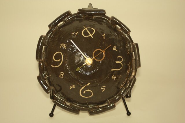 時計（置時計／掛時計）　陶器製 [CGC21]の画像1枚目