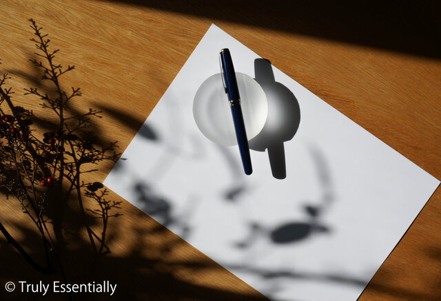 無色のガラス・ペーパーウエイト -「 The Vessel of Light - 月明かり