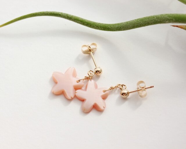 14kgf】さくら シェルシンプルスタッドピアス | iichi 日々の暮らしを