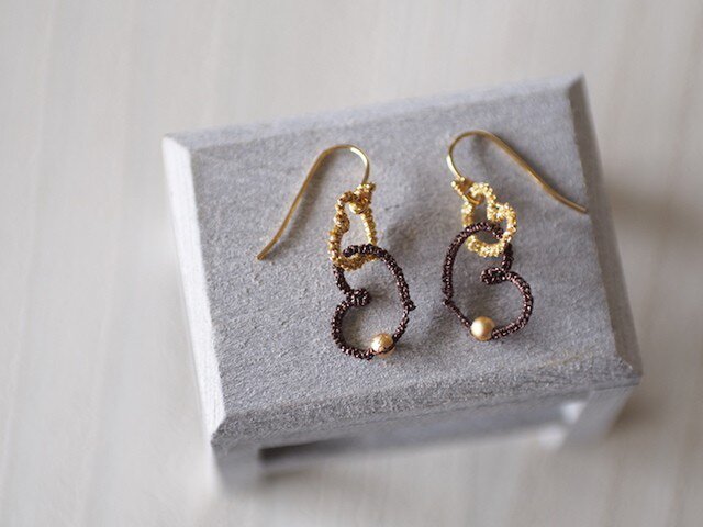 【!★SALE★!】金のはーとチョコのはーと【ピアス】の画像1枚目