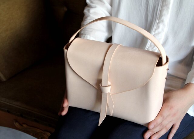 2way leather box bag / 2way レザーボックスバッグ #ベージュ(ヌメ革)の画像1枚目