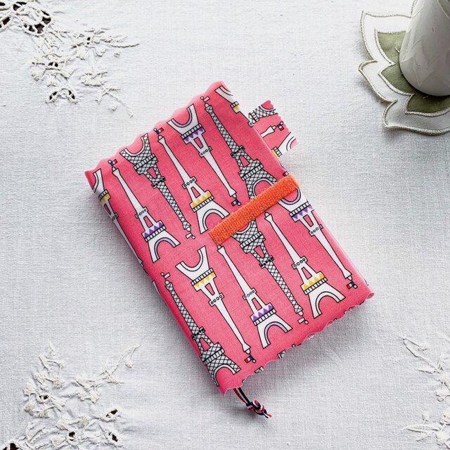 文庫本カバー　エッフェル塔