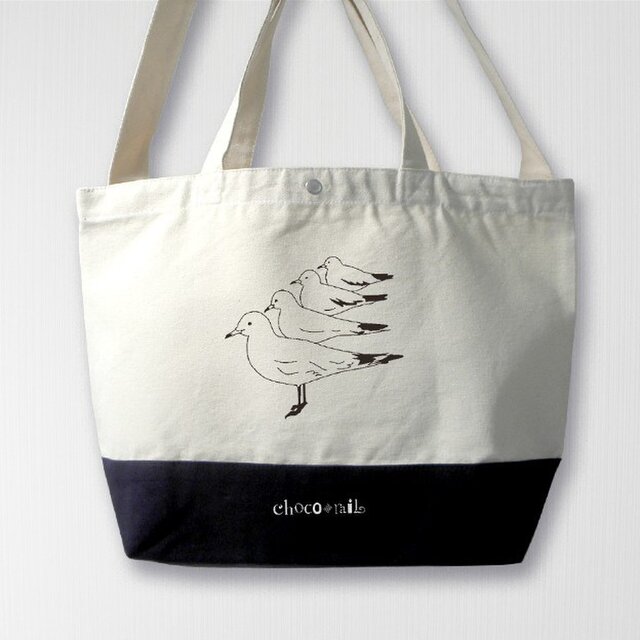 帆布バイカラートート 佇むカモメ 白×紺