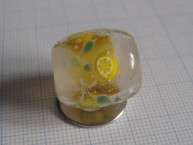 とんぼ玉 レモンの画像1枚目