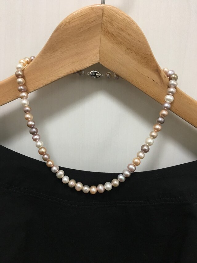 マルチカラー淡水パール ネックレスの画像1枚目