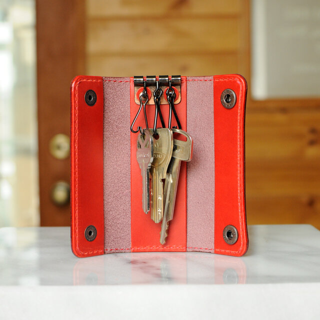 スタンダードな３連キーケース