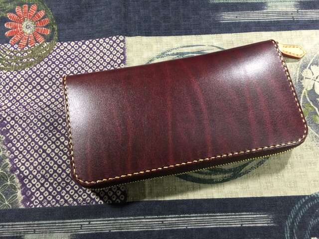 ルガトー ラウンドファスナー長財布の画像1枚目