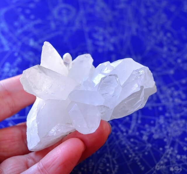 ミルキークォーツ スノー（ホワイト）クォーツ クラスター 中国産 96g